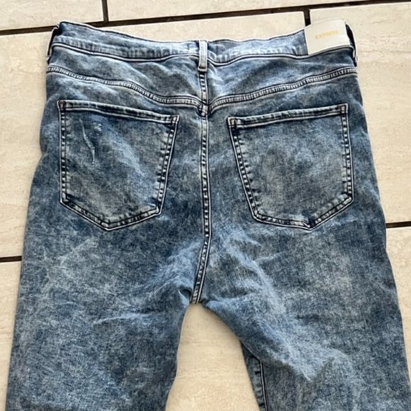 Express Slim Super Highrise Jeans - Picture 2 of 5